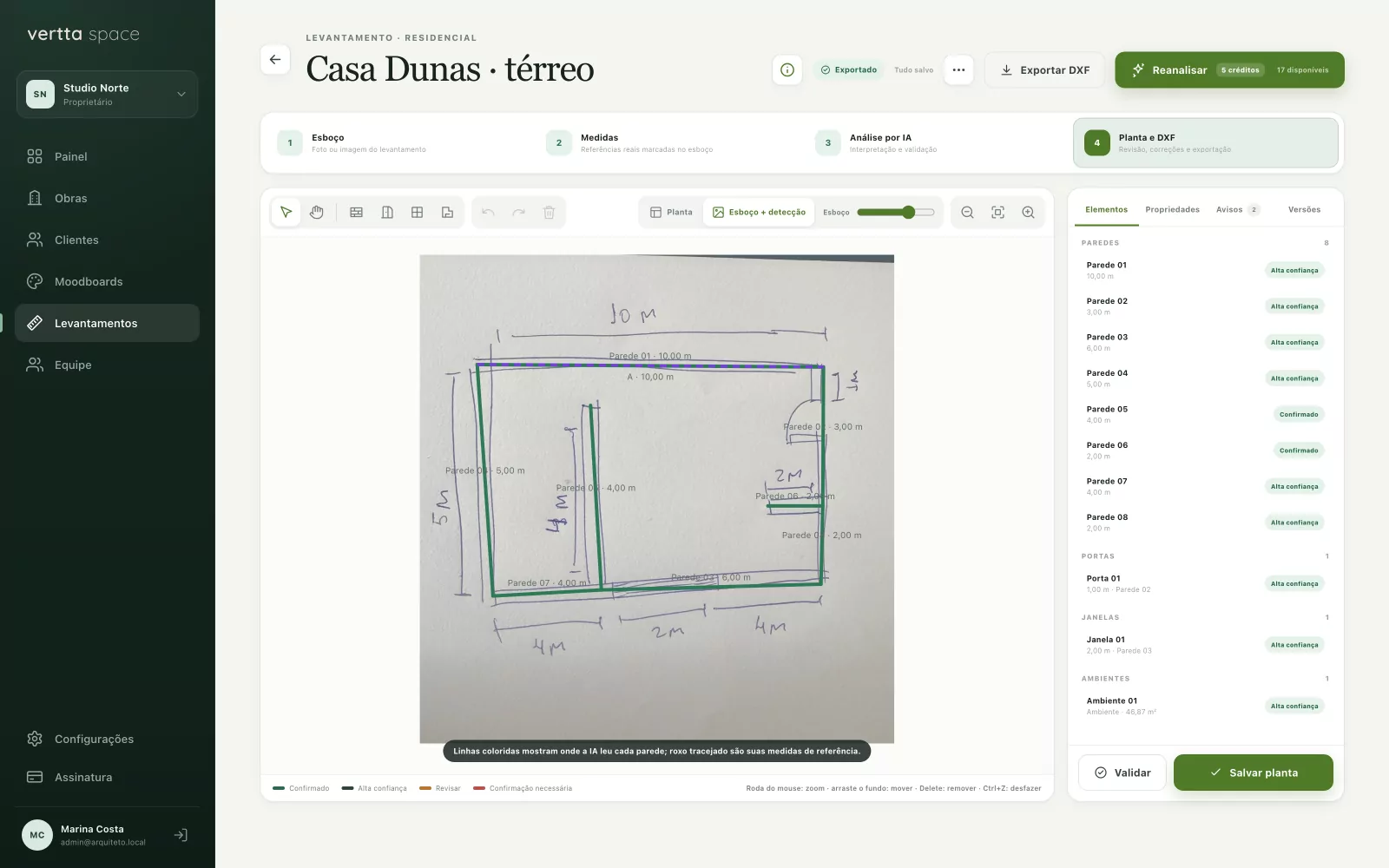 Tela completa do levantamento no modo Esboço + detecção, com a lista de paredes, portas e janelas e o nível de confiança de cada uma